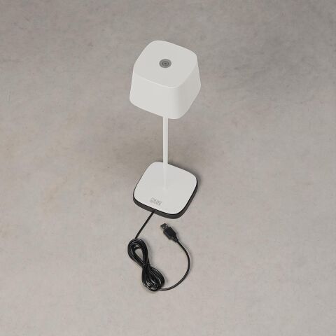 WO CAPRİ MASA LAMBASI USB BEYAZ
