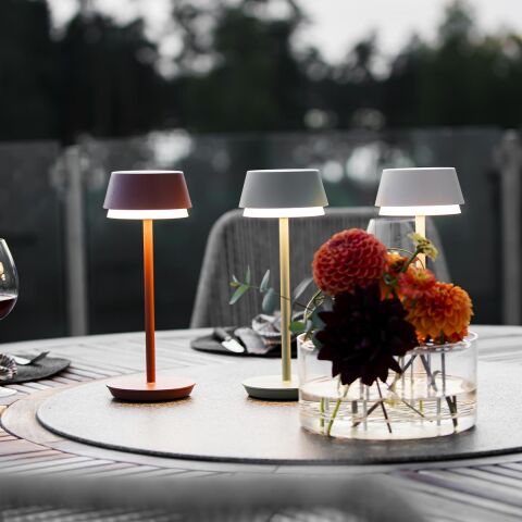 WO LYON MASA LAMBASI USB YEŞİL