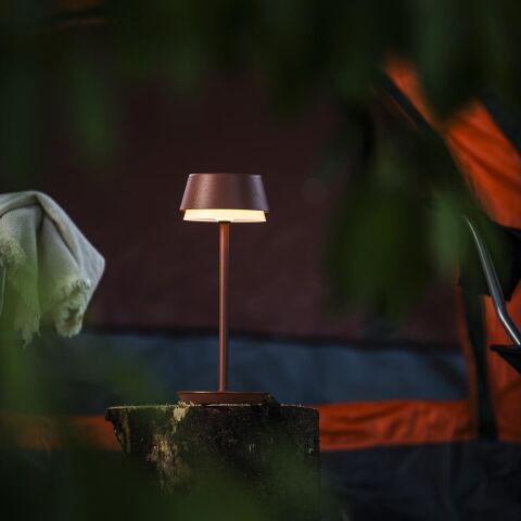 WO LYON MASA LAMBASI USB KIRMIZI